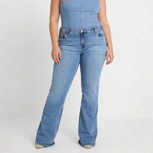 Silver Women's Blue Suki Bootcut Embroidered Pocket Rugged Jeans Plus Size 22